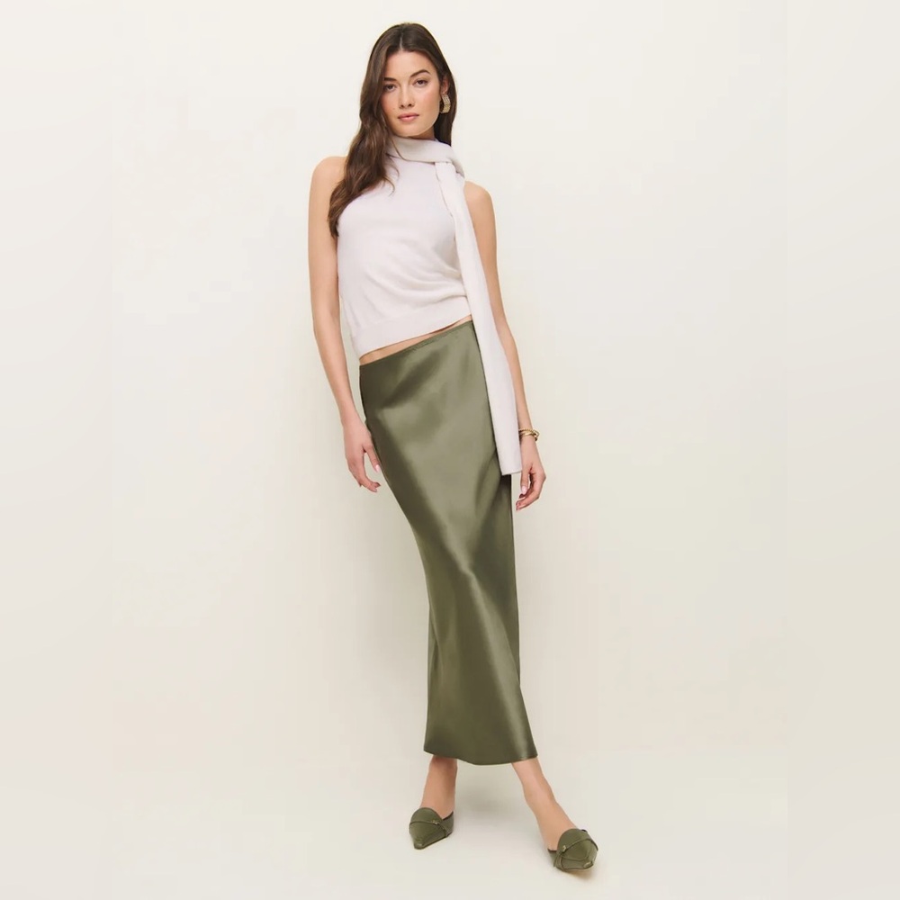 🛑SOLD🛑 NWOT Reformation Layla Silk Skirt in Artichoke - Picture 2 of 10